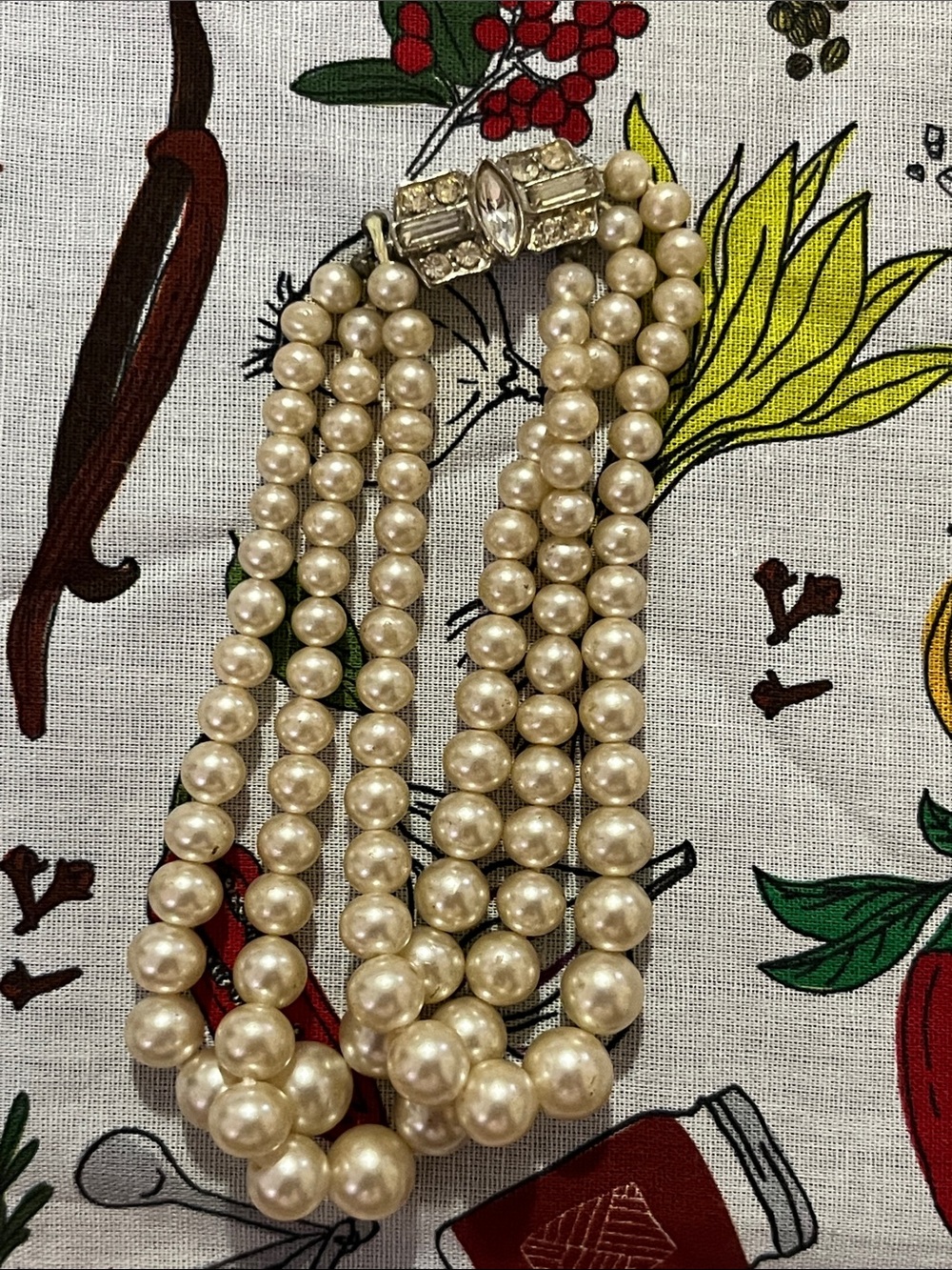 Vintage Cream Pearl Multi-Strand Bracelet with Rhinestone Clasp